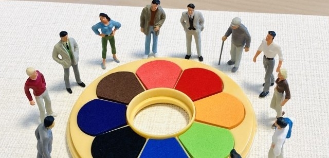 24461541_s - hensyuu.jpg